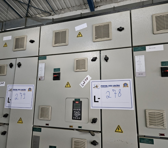 01 PAINEL TRIPLO C/ 3 INVERSORES C4 PGI 2/3