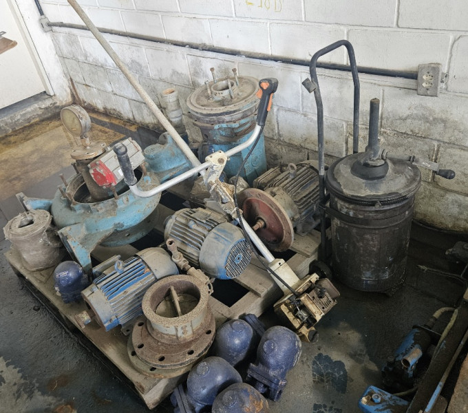 DIV. MOTORES ELÉTRICOS, CARCAÇAS DE BOMBA DE INOX, DIV. PURGADORES