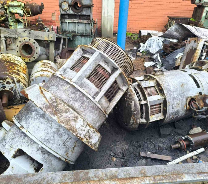 02 MOTORES ELÉTRICO DE TURBINA 5KR15056F1