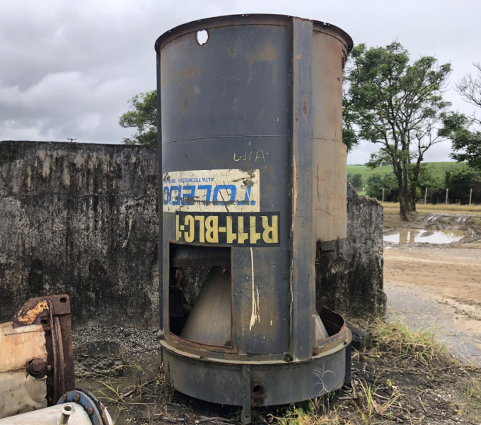 01 CARCAÇA TIPO TANQUE