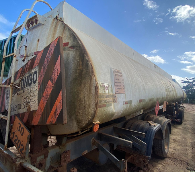 Semi Reboque Tanque GOTTI, 2015, modelo SRTQL3E 101, 03 EIXOS