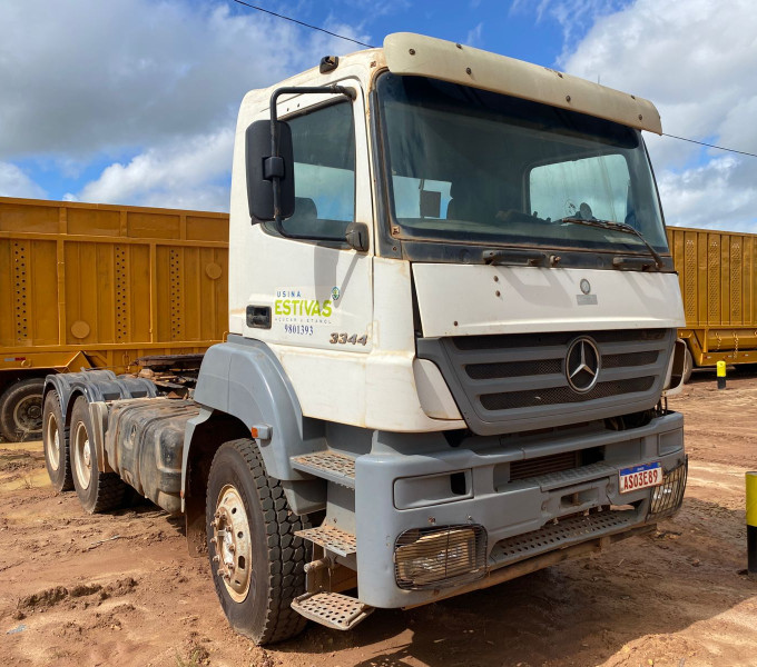 Caminhão Cavalo Mecânico MERCEDES-BENZ AXOR 3344, branco, 2011, Placa: ASO-3E89