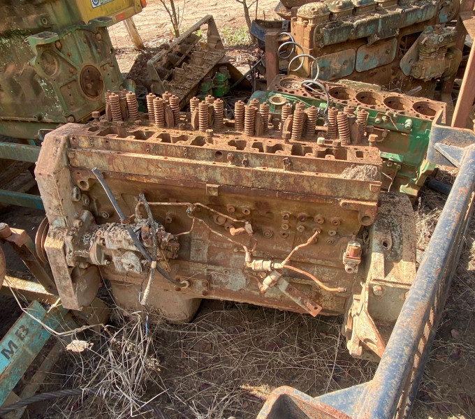 Motor a combustão cummins 6 cilindros