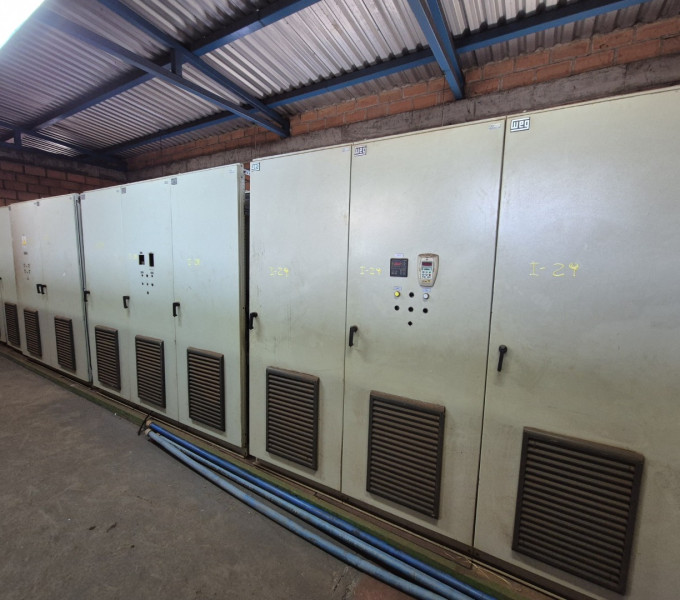 PAINEL ELETRICO TRIPLO C/ 03 INVERSORES WEG CFW09 VECTRUE