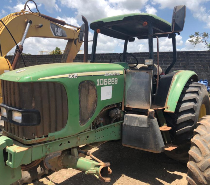 Trator agricola John Deere 6615, verde, 2008