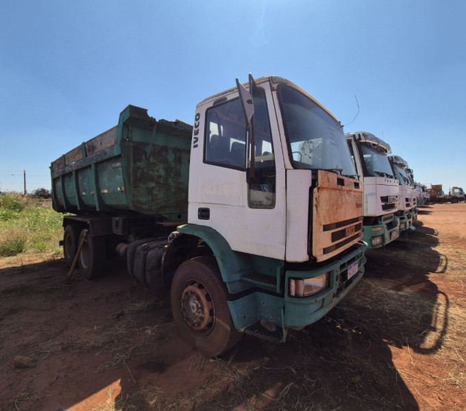 CAMINHÃO BASCULANTE IVECO EUROCARGO 260E25, PLACA: HFD-8057, 2010