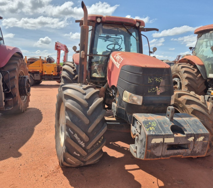 TRATOR DE PNEUS CASE 225, 2014, HCCZC225KDCR17018