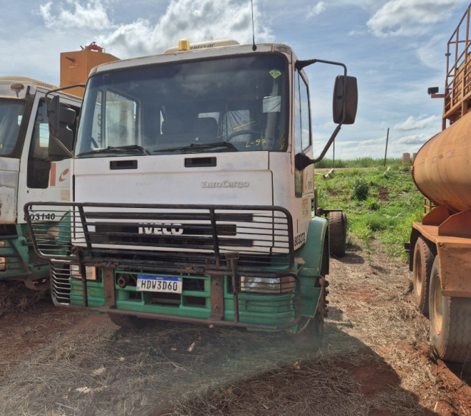 CAMINHÃO PLATAFORMA IVECO 260E25, PLACA: HDW-3D60, 2011