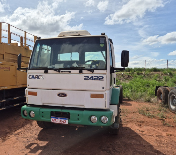 CAMINHÃO PLATAFORMA FORD C2422, PLACA: GVI-1C42, 2001