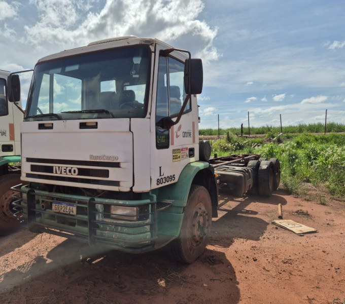 CAMINHÃO PLATAFORMA IVECO 260E25, PLACA: GRP-2464, 2009