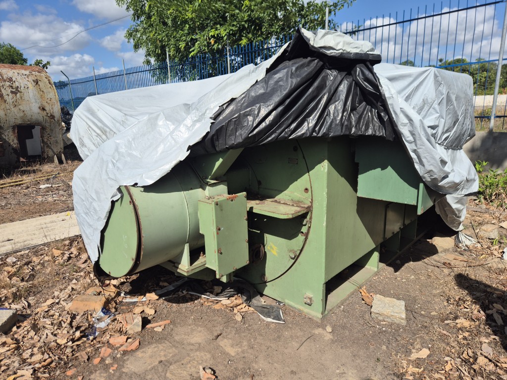 Gerador síncrono toshiba 6250 kva 2