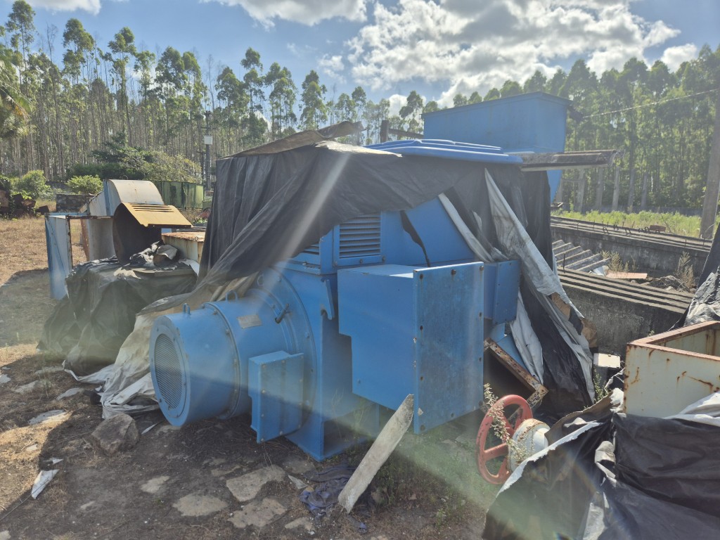 Gerador síncrono toshiba 2500 kva 3