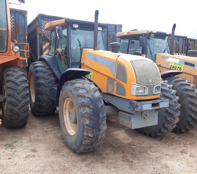 Trator Agrícola Valtra BH 165 Cabinado; 2009