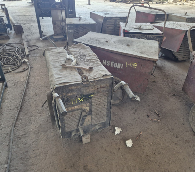 2 Máquinas de solda (soldarc 4300)