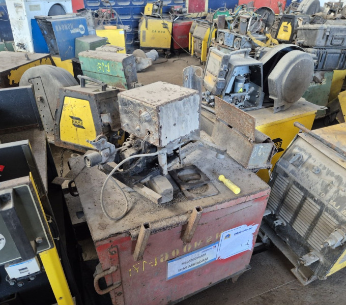 2 Máquinas de solda esab ARISTO POWER E S/ID
