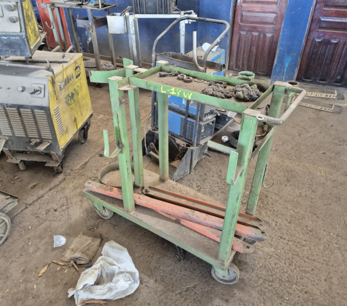 FORRAGEIRA C MOTOR + TRES BANCADAS AC