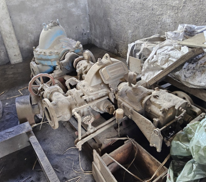 1 Turbo-bomba para caldeira, 3 rotores de motor elétrico