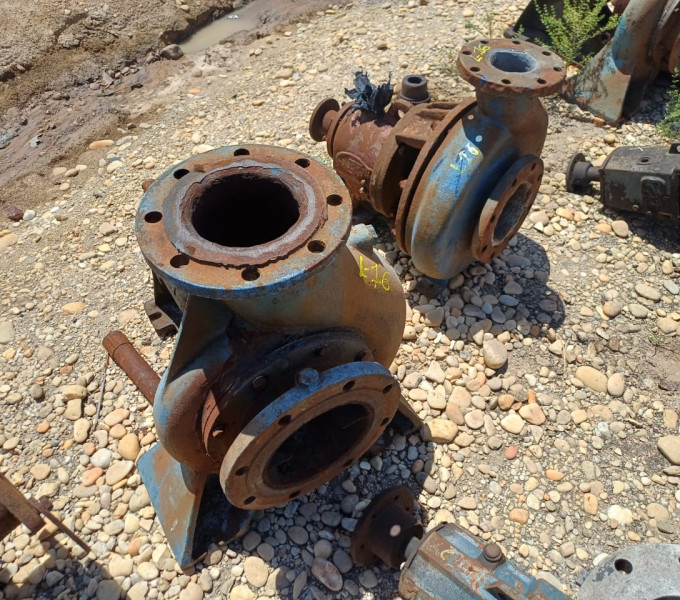8 Bombas Centrifugas em AC + Flange + Polia + 2 comportas em AC + item 7