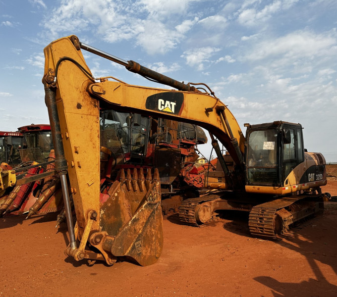 Maquina Escavadeira Caterpillar 320D, Ano: 2010, Frota 806053