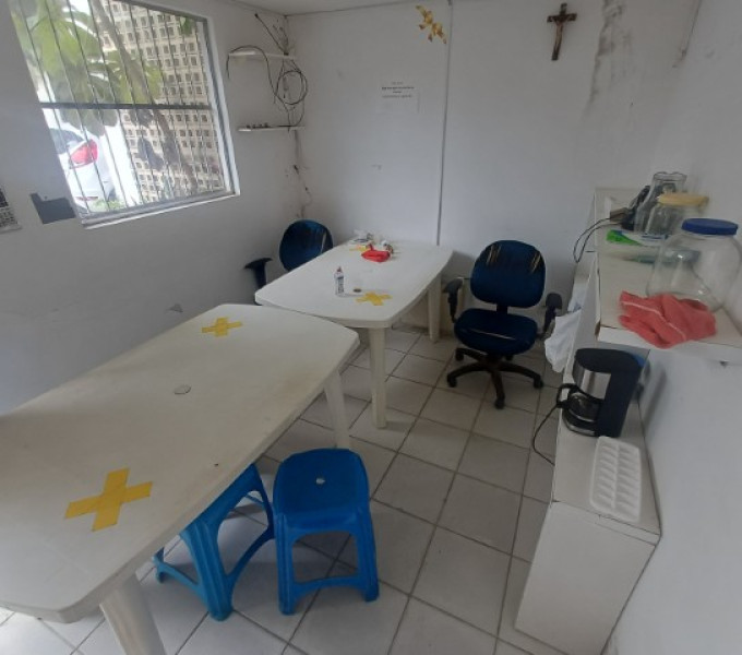 Sala 1: grande variedade de itens domesticos