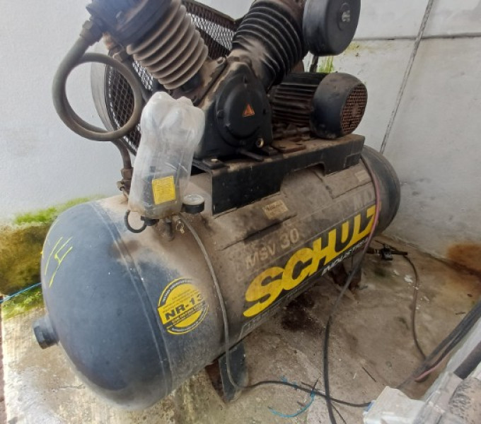 Compressor Schulz MSV com motor de 7,5 CV