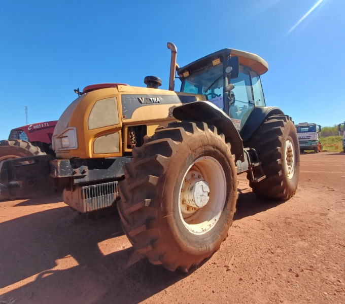 TRATOR DE PNEUS VALTRA BH 180, ANO: 2009, FROTA: 805082 + Ativo I5