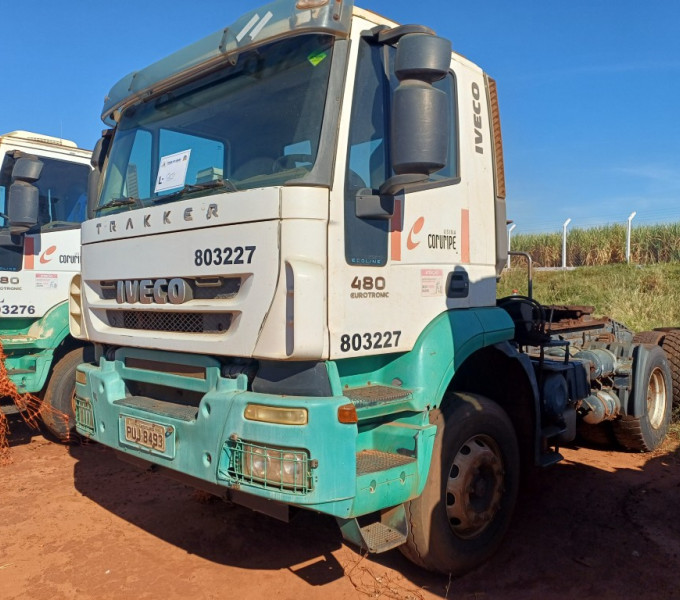 CAMINHÃO CAVALO MECANICO IVECO TRAKKER 480, ANO: 2014 PLACA: PUJ8493, FROTA: 803227 + Ativo I12