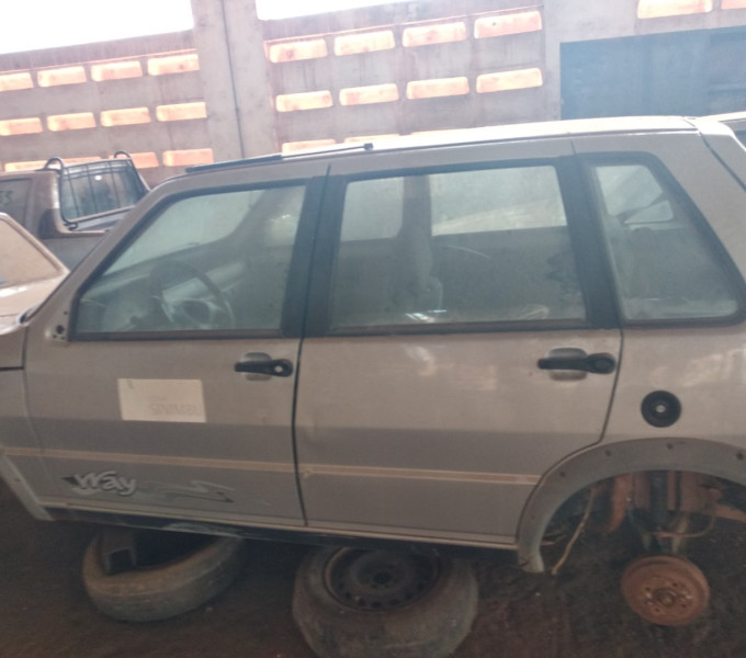 01 VEÍCULO FIAT UNO/MILLE FIRE WAY ECON ORE-5271, ANO 2013 FROTA: 10190