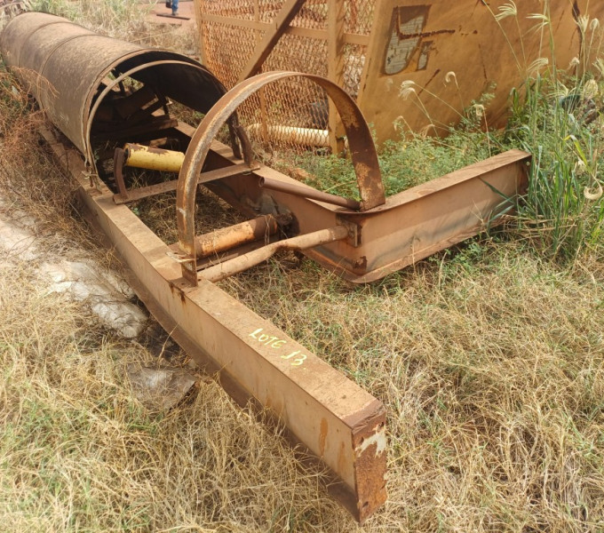 ESTRUTURA DE ESTEIRA TRANSPORTADORA