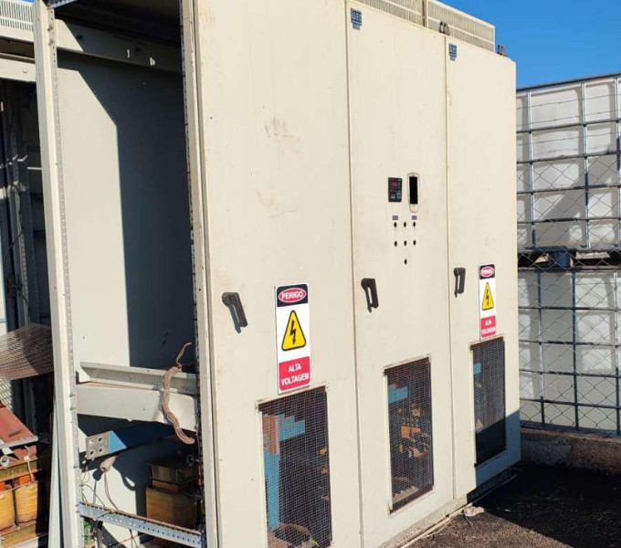8 Paineis eletricos C/ disjuntores e barramentos