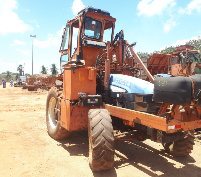 Carregadeira New Holland TS 6000, azul, 2010