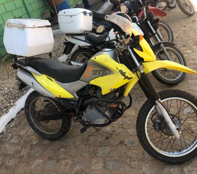 Motocicleta Honda NXR-150 Bros, amarela, NMF-7365, 2009