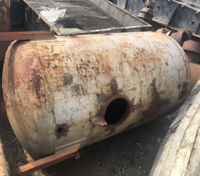 Tanque de água boa 2000L aprox.