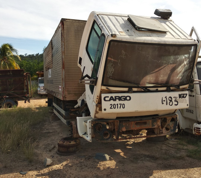 01 CAMINHÃO CARROCERIA FECHADA (OFICINA) FORD/CARGO 1617 MUV-0846, ANO 2000 FROTA: 20170