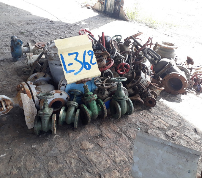Diversas Válvulas novas e recuperadas