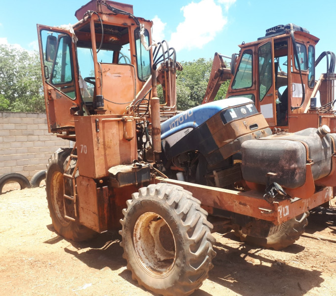 Carregadeira New Holland TS 6000, azul, 2009