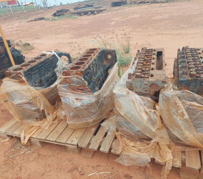 "06 BLOCO MOTOR - 01 MOTOR CATERPILLAR - 02 MOTOR ELETRONICO (MINAS GERAIS)"