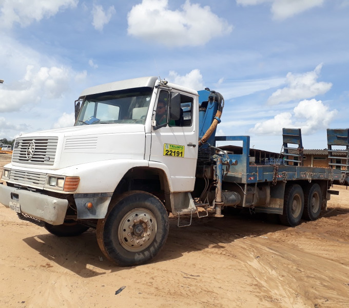 Caminhão Munck M. Benz/ L 2635 6x4; MUD-5737; 1997