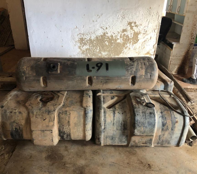4 tanques de combustivel p/ caminhão