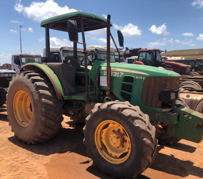 Trator agricola John Deere 6125E, verde, 2012