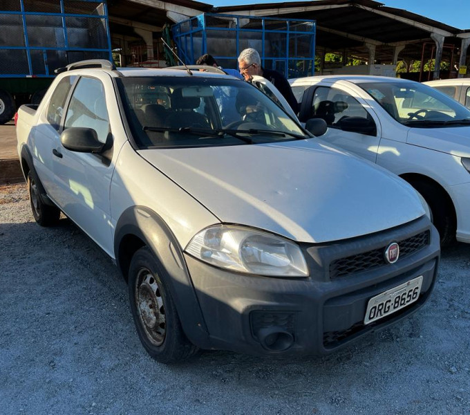 Veiculo automóvel Fiat Strada, branca, ano: 2014 Placa: ORG-8656