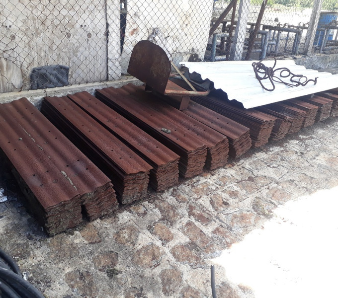 Diversas Taliscas P/ Esteira de cana Aprox. 1.000 Kg