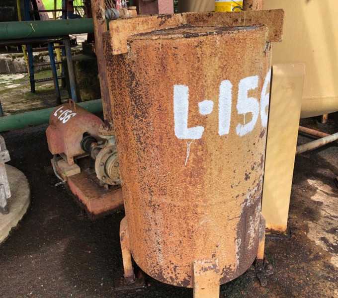 Tanque em A/C C/ motor-bomba 10cv, 150L