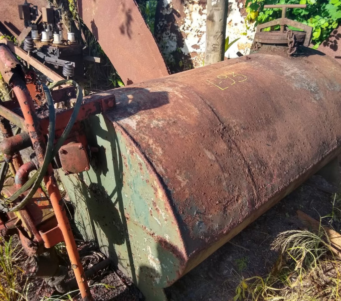 Tanque de 800L c/ motor e bomba