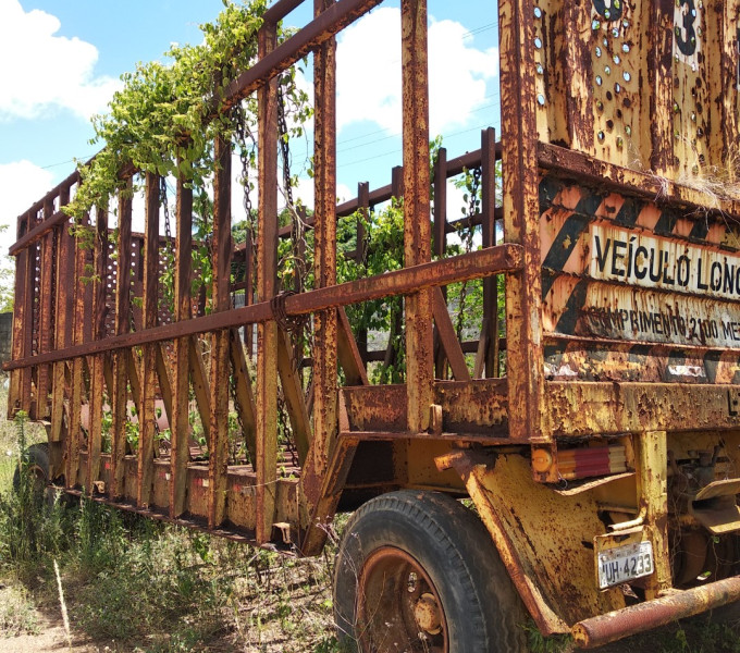01 REBOQUE ABERTO – 8,30m RONDON MUH-4233, ANO 2003 FROTA: 20831