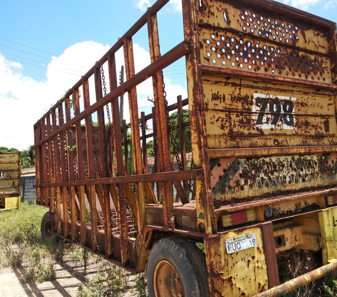 01 REBOQUE ABERTO – 8,30m RONDON MUQ-7718, ANO 2001 FROTA: 20798