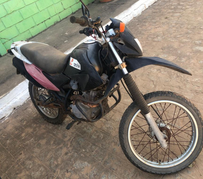 Motocicleta Honda NXR-150 Bros, preta, NMM-5328, 2011