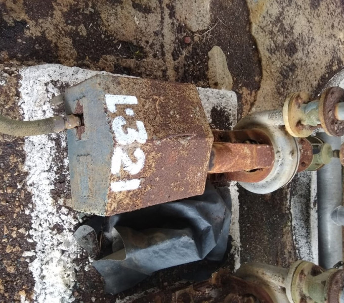 Conjunto motor-bomba 5cv WEG