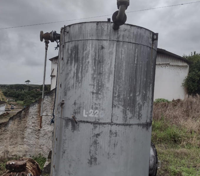 Tanque em A/C aprox. 20m³
