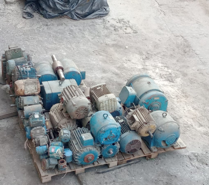 Aprox. 35 motores eletricos Div. Marcas